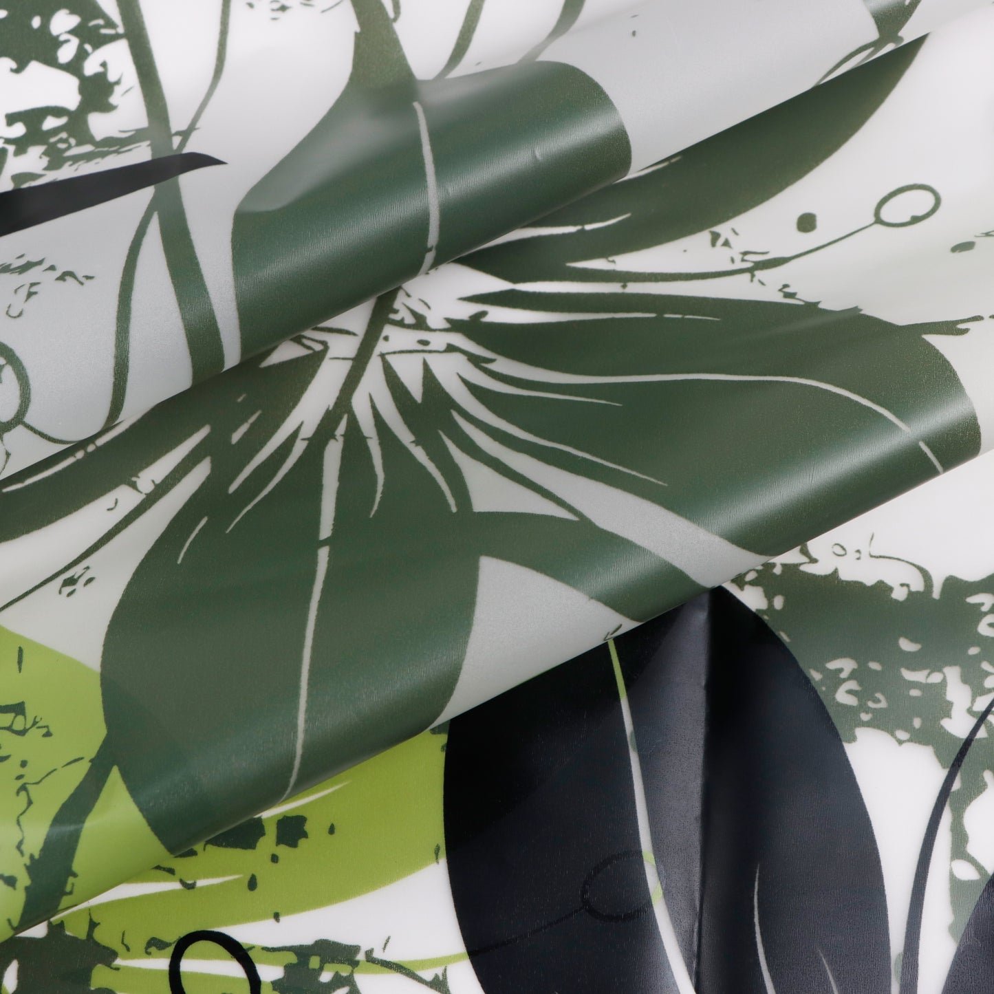 Cortina para Baño Modernhouse 100% PEVA Verde y Negro – 178 x 183 cm