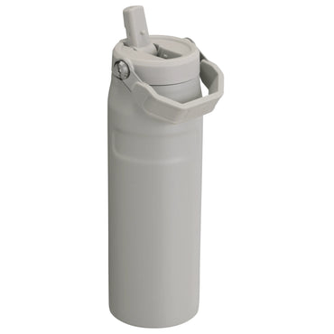 Termo Stanley AeroLight FlipStraw en gris con tapa y mango ergonómico para bebidas frías
