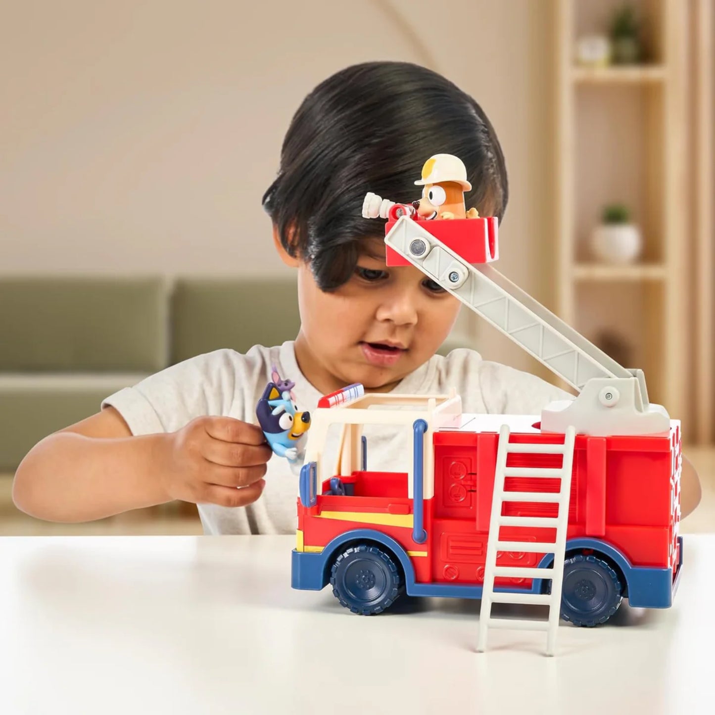 BLUEY CAMION DE BOMBEROS S10