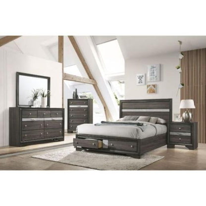 BEDROOM WITH GAV NAIMA KING WITH 2 TABLES