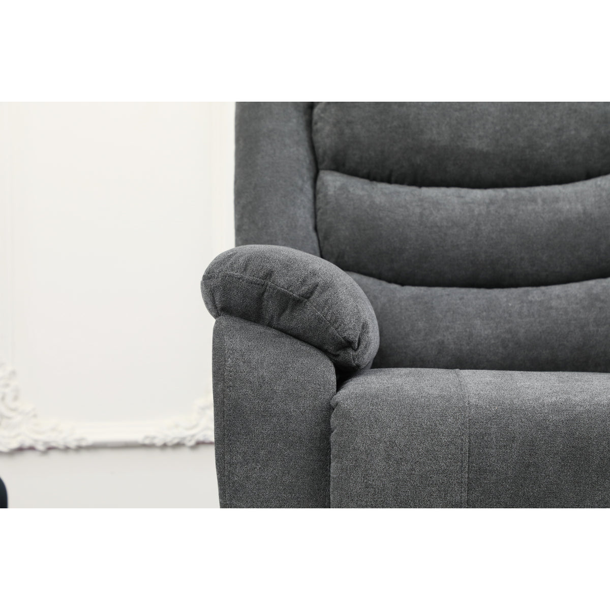 SECCIONAL RECLINABLE C/CONSOLA GR.