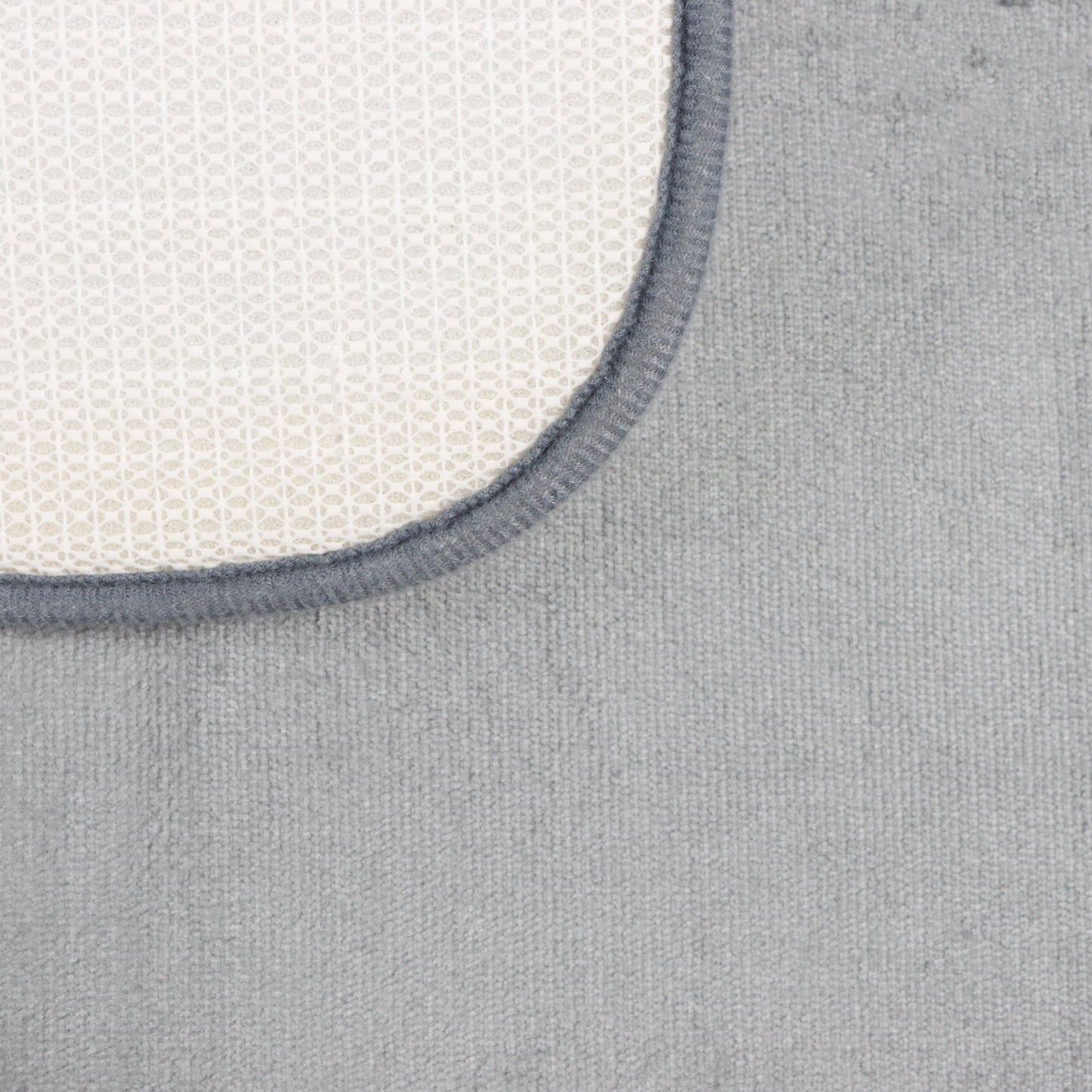 Set de Baño Modernhouse: Cortina 100% PEVA + Alfombra Gris – 2 Pzs