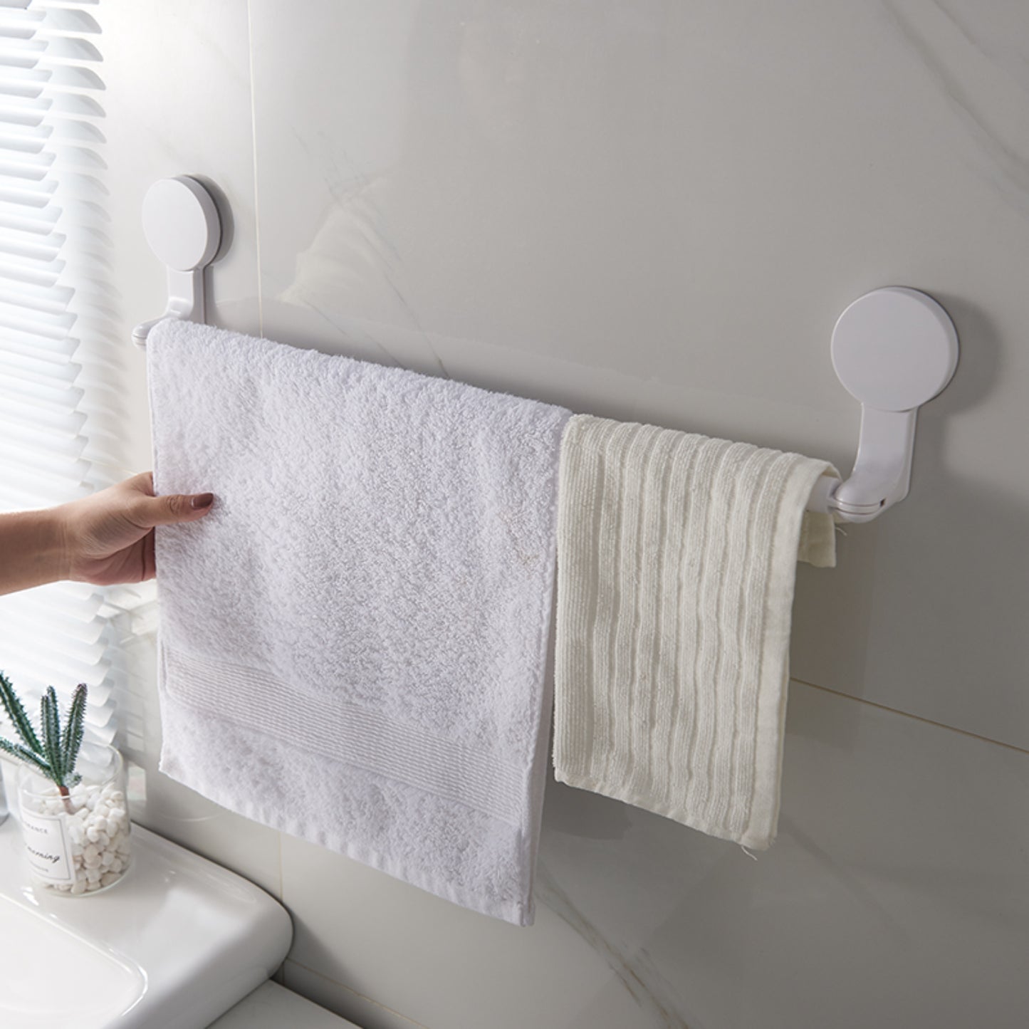 Toallero para Baño de 59x12 cm | Color Blanco