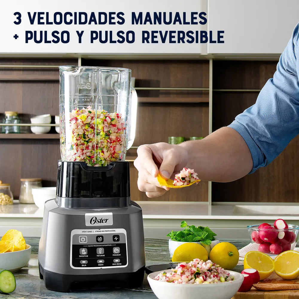 Oster® Licuadora Profesional XTREME MIX con iBLEND y MAX CRUSH con Tecnología Reversible BLSTXPG-BW