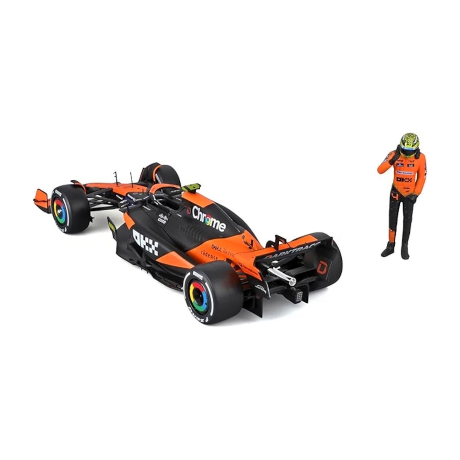 Carro F1 naranja con piloto en figura, vista frontal y detalles realistas.