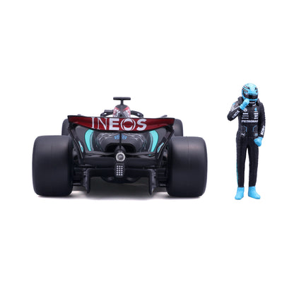 CARRO F1 A ESCALA 1:24 MERCEDES W15-2024 C/FIGURA