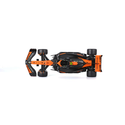 CARRO F1 A ESCALA 1:24 MCLAREN MCL38- 24 C/FIGURA