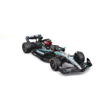 CARRO F1 A ESCALA 1:24 MERCEDES W15-24 C/CASCO
