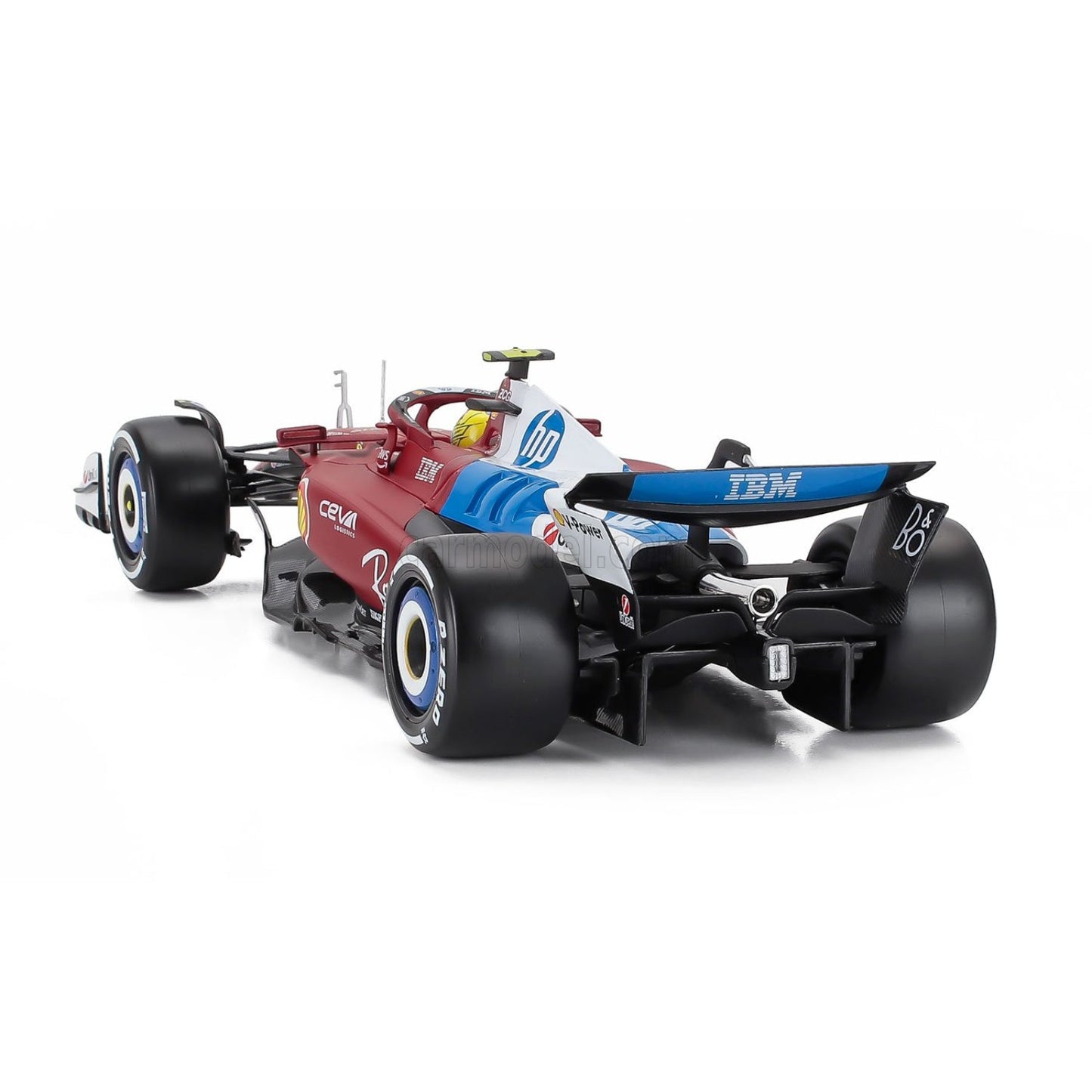 Carro F1 rojo y azul, vista trasera, modelo detallado de MAISTO