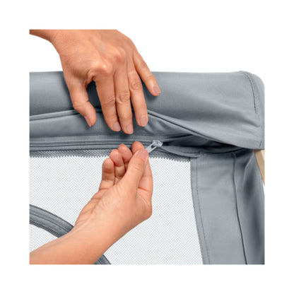 Corral gris MAXI COSI, detalle del cierre, fácil de usar y seguro