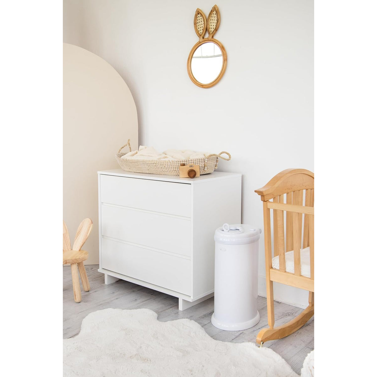 Ubbi Cubo de Pañales - Acero Inoxidable, Acabado Matte Blanco