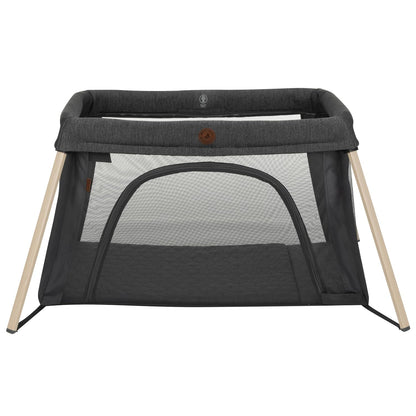 Corral gris MAXI COSI vista frontal, ideal para bebés y fácil de transportar