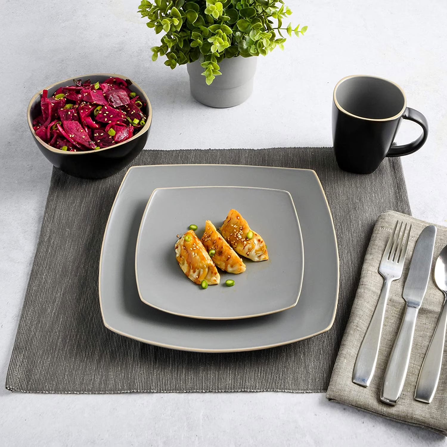 Set Vajilla Gibson Home Soho Lounge 16pz Cuadrada Gris Mate 94851.16