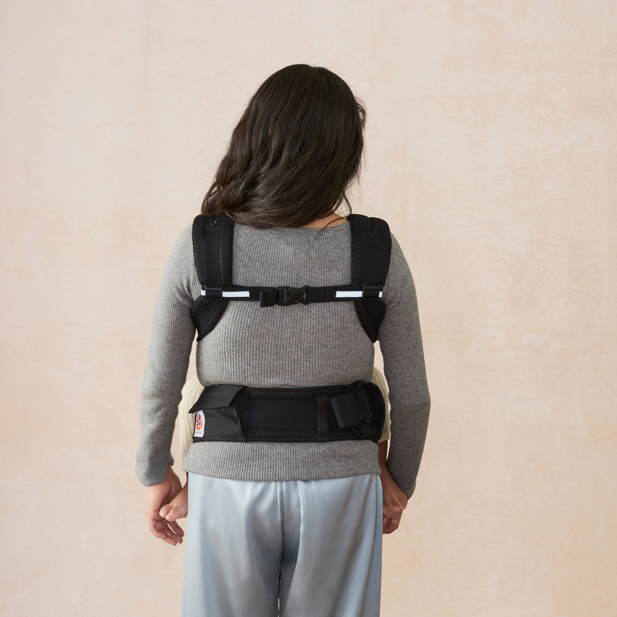 EB CARGADOR CSENTADERA CADERA NEGRO