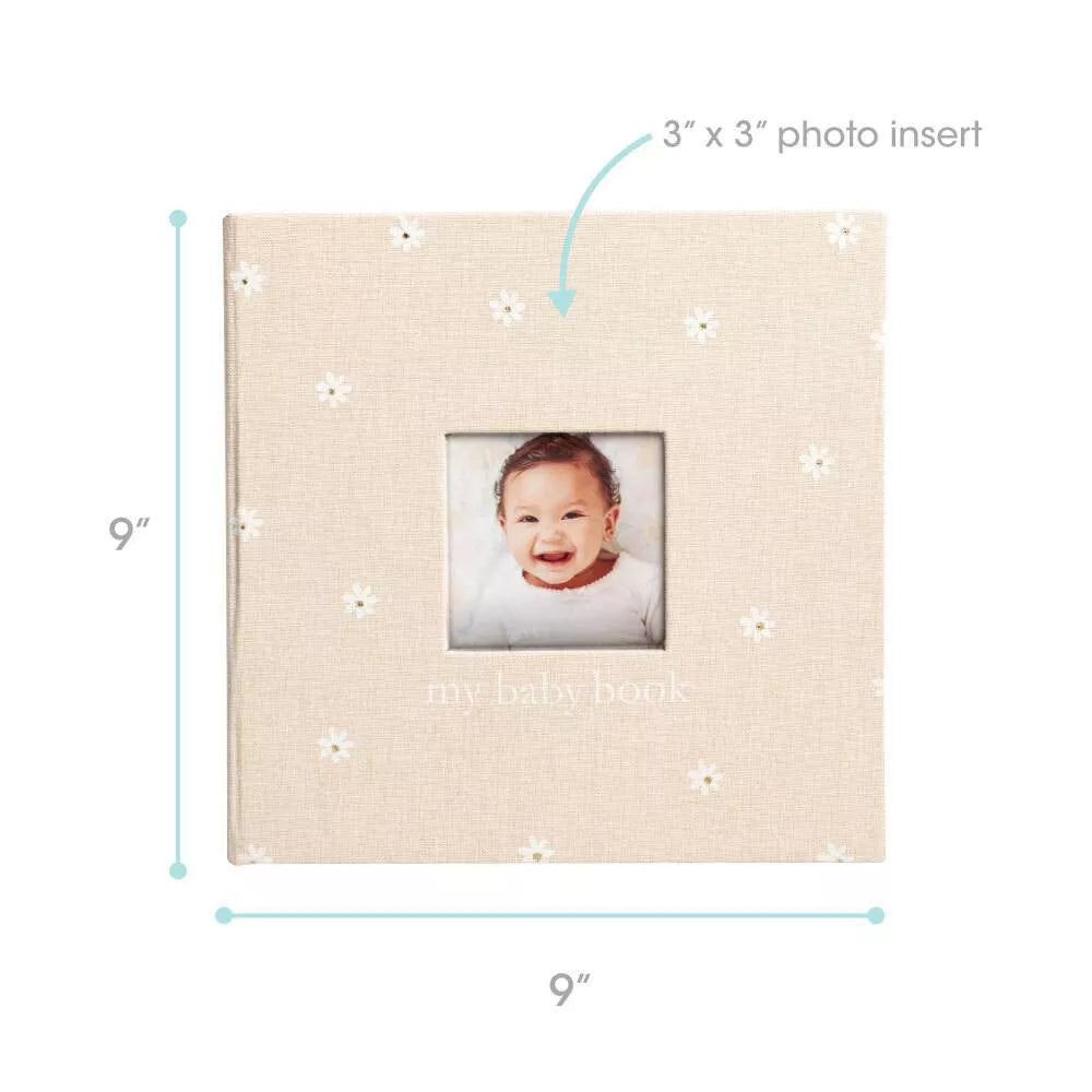 Libro de bebé color beige con espacio para insertar foto y texto