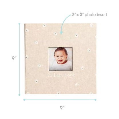 Libro de bebé color beige con espacio para insertar foto y texto