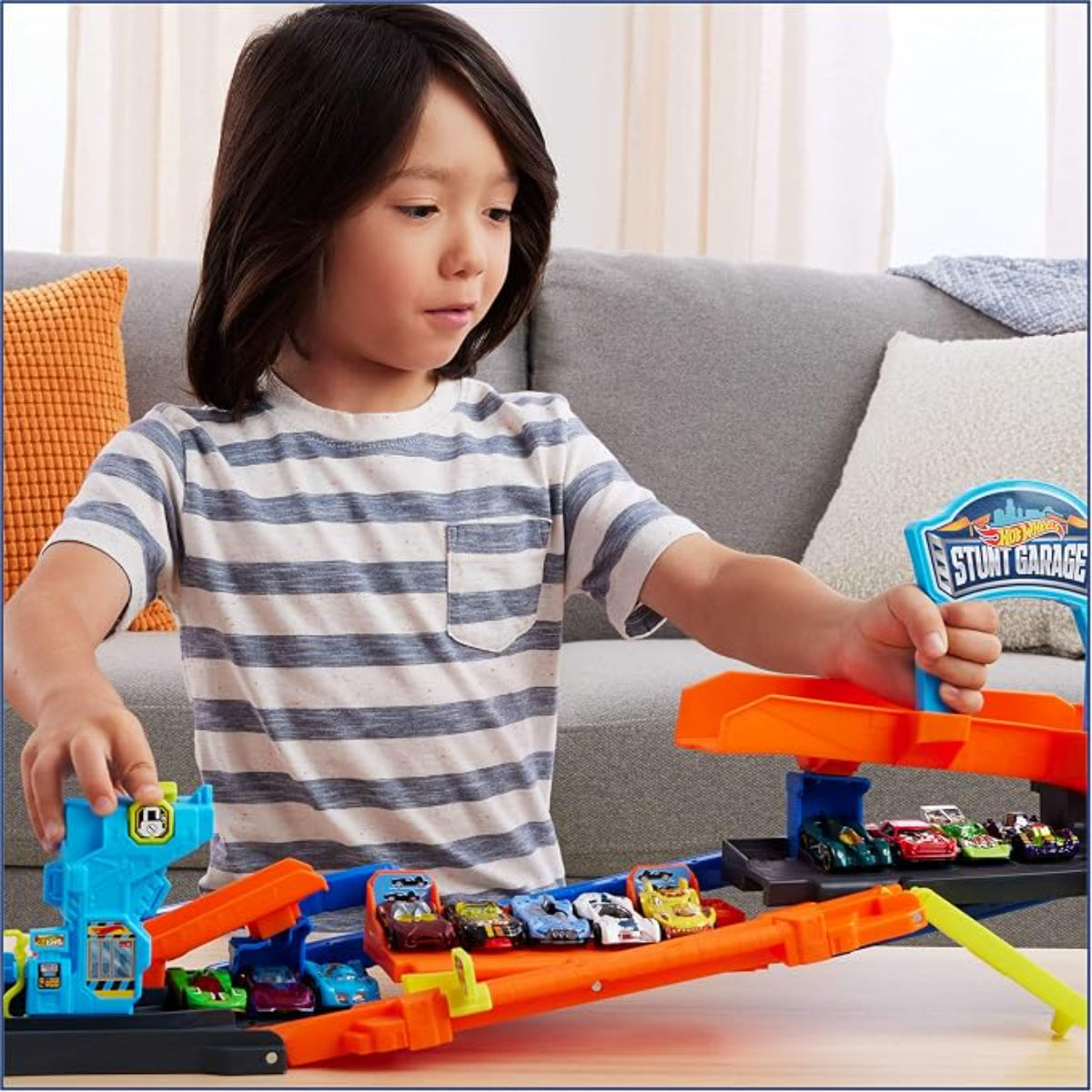 HOT WHEELS PISTA GARAGE DE ACROBACIAS