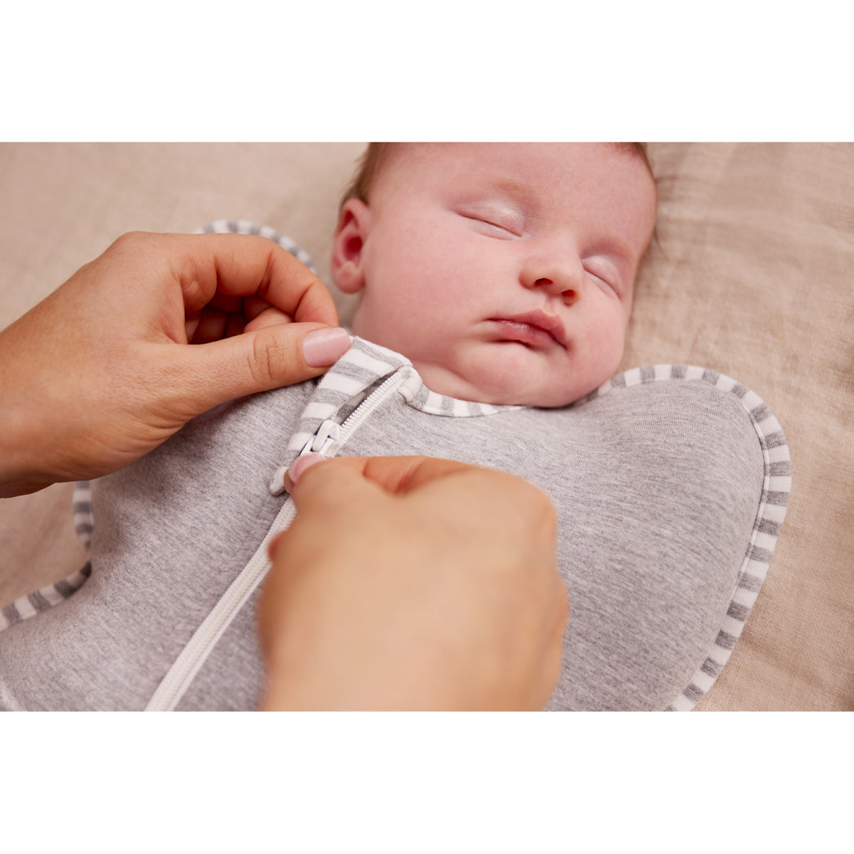 LOVE TO DREAM SWADDLE UP 0.2T ALGODÓN GRIS MEDIANO