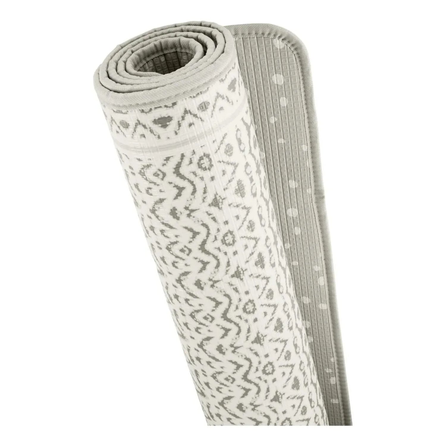 Alfombra de juego SKIP*HOP gris enrollada, patrones decorativos y textura suave