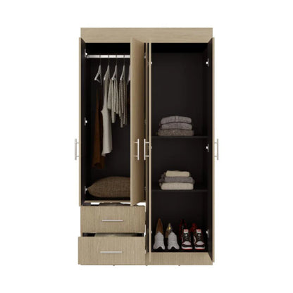 Armario de madera claro con puertas y estantes, ideal para organizar ropa y calzado