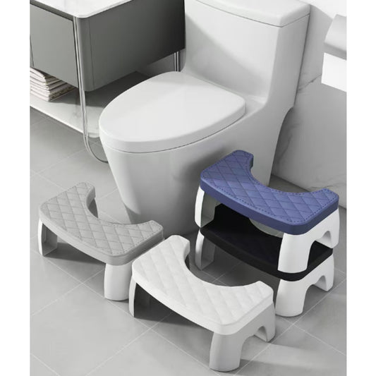 banco blanco y azul, baño, conjeto para el inodoro
