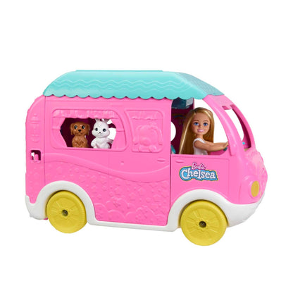 Furgoneta Barbie rosa con Chelsea y mascotas, vista lateral divertida