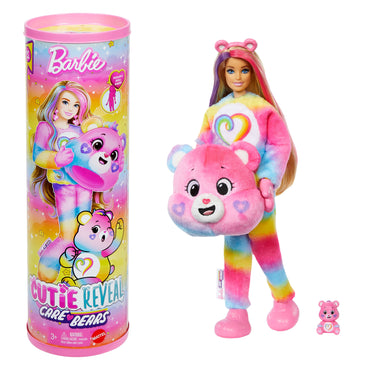 Muñeca Barbie con pijama colorido y bolsa de osito, vista frontal y contexto de juego