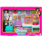 Juguete veterinaria Barbie Chelsea con accesorios, muñeca y mascotas en un ambiente de juego