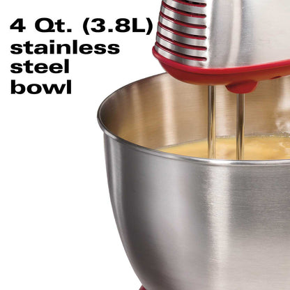 Batidora pedestal roja 3.8 litros de HAMILTON BEACH con tazón de acero inoxidable para mezclar fácil y rápidamente.