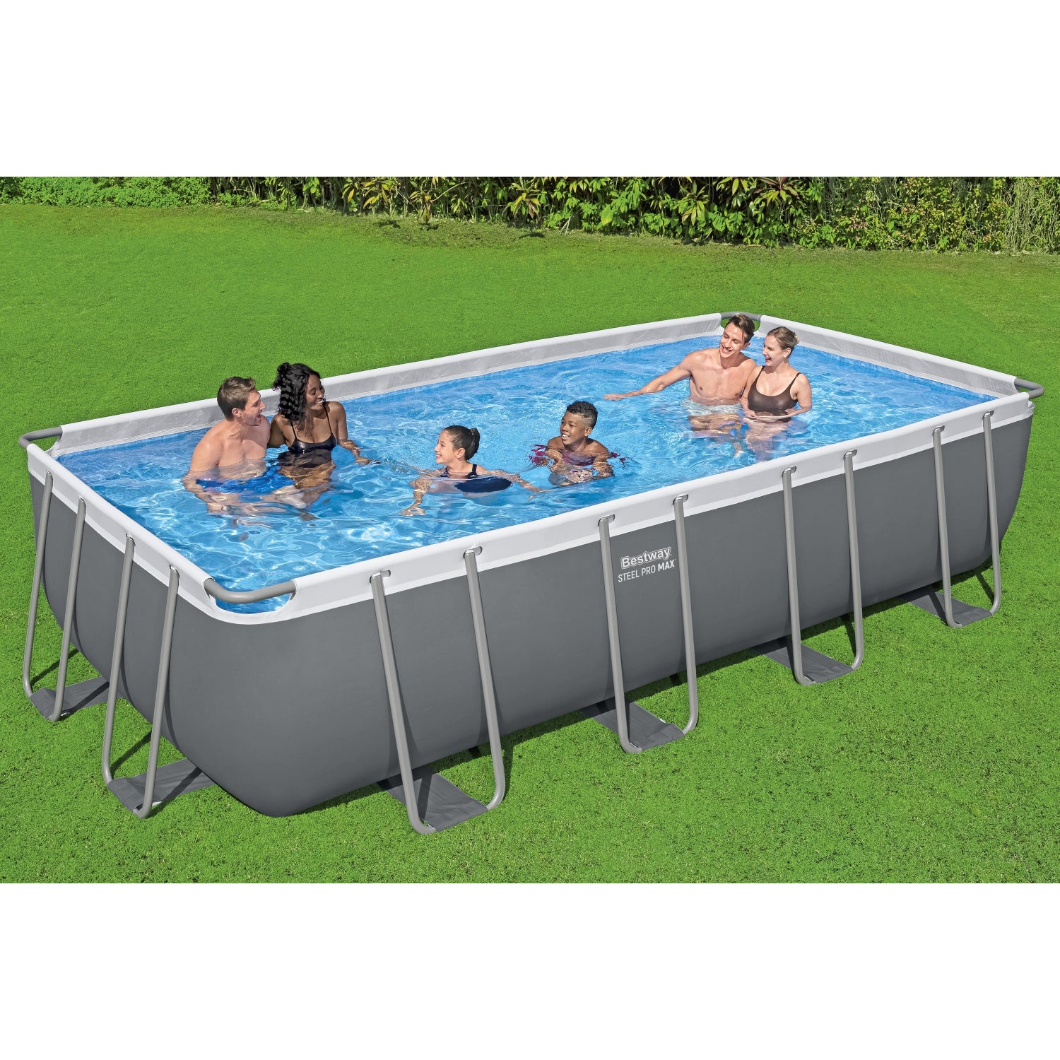 piscina armable Bestway gris rectangular, vista exterior con personas disfrutando