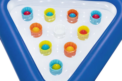 Juego de pong para piscina, vista superior, bolas de colores y canastas en plataforma azul