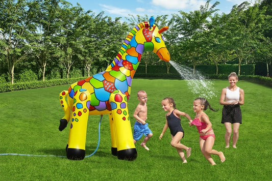 Juguete acuático de jardín Bestway, jirafa inflable colorida, niños jugando en el jardín