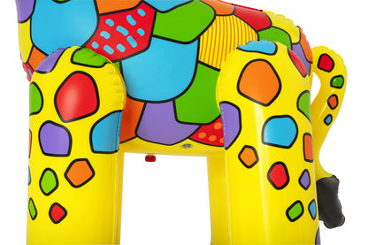 Juguete acuático de jardín Bestway en forma de jirafa colorida, vista lateral