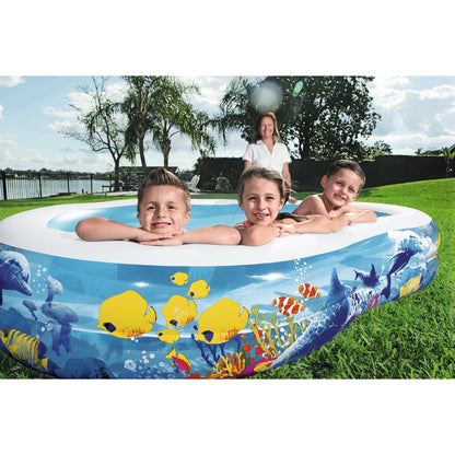 piscina inflable familiar Bestway, vista lateral en jardín con niños disfrutando