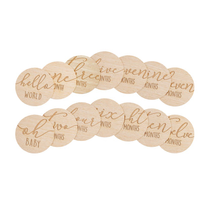 bloques de madera con meses para fotos de bebé, diseño claro y texto elegante