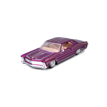 Carro Maisto purpura, vista lateral, modelo de colección detallado