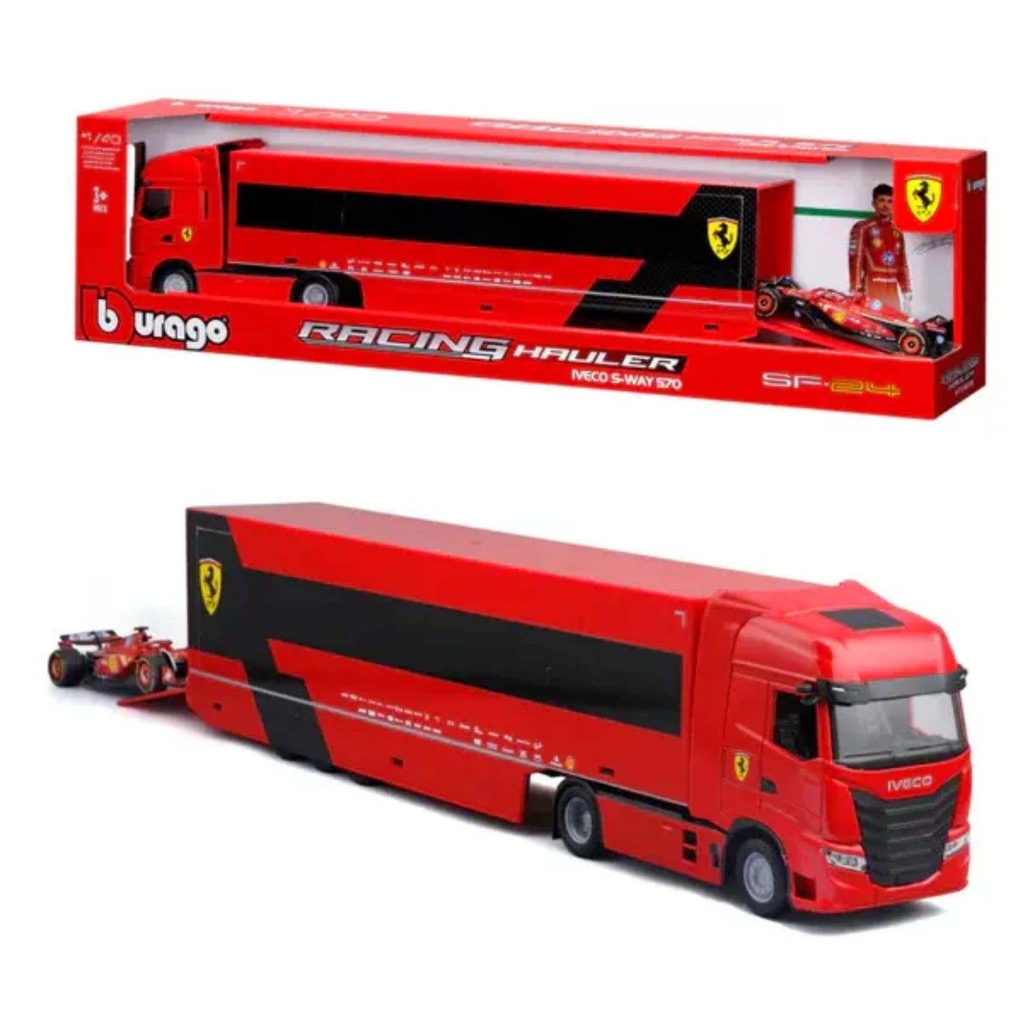 Camión de carreras rojo Iveco con coche de Ferrari en caja
