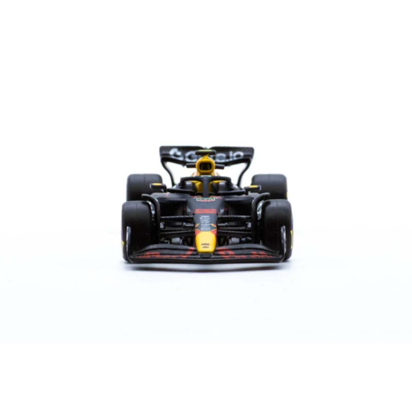 Carro de F1 negro frontal, modelo detallado de MAISTO