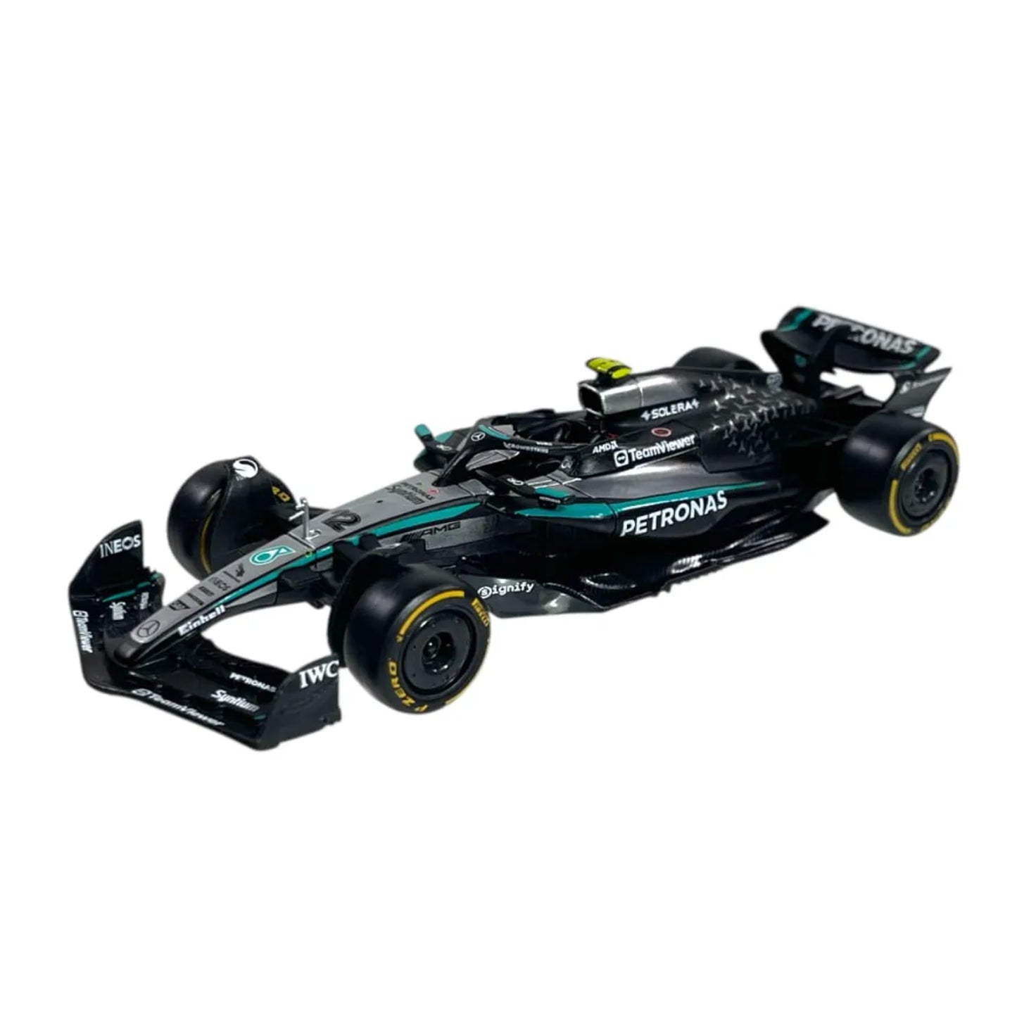 Carro de carreras negro Maisto, vista lateral con detalles precisos