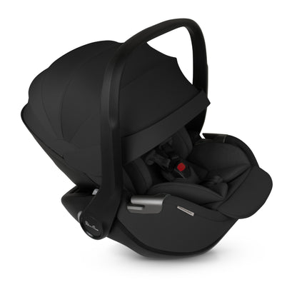 Silla de coche negra SILVER CROSS vista lateral con capota plegable