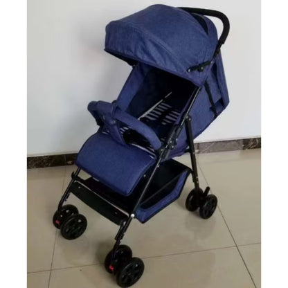 Coche KIDILO azul claro, vista lateral, para paseos cómodos con bebés