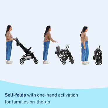 coche negro Graco plegado fácilmente, ideal para familias en movimiento