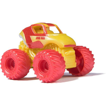 Coche de juguete amarillo y rojo con ruedas grandes, vista lateral