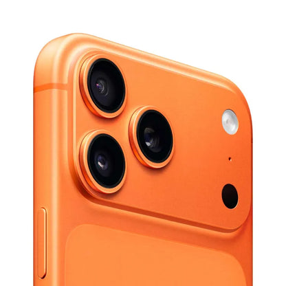 iPhone 17 Pro Max naranja, vista posterior con tres cámaras, ideal para comprar iPhone 17 Pro Max Honduras