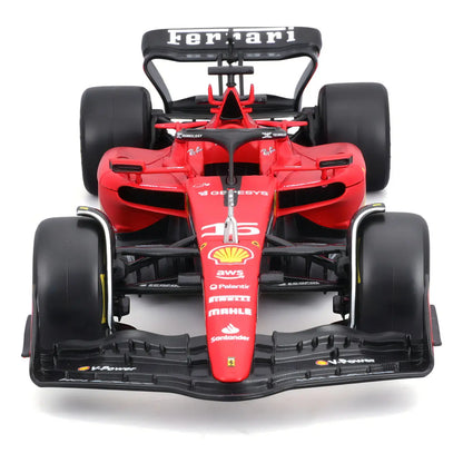 Modelo de auto Ferrari rojo, vista frontal, detalle y acabado realista
