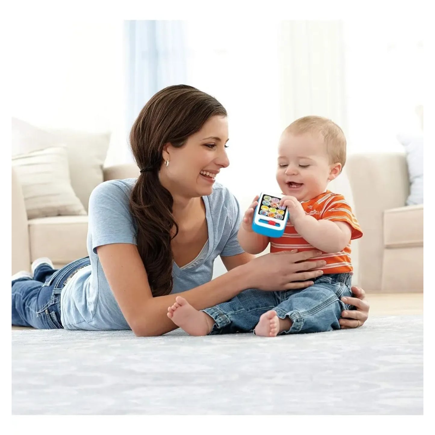 Juego educativo MATTEL con un bebé y su madre, fomentando el s m aprendizaje