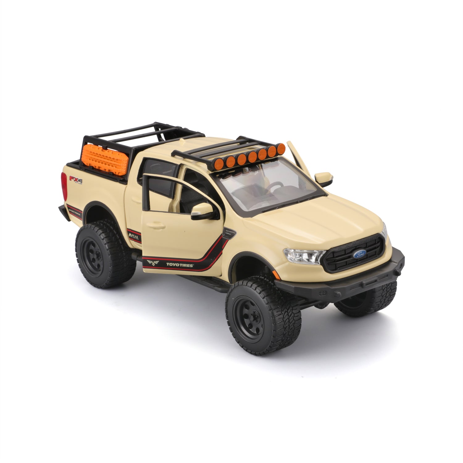 Carro beige tipo pick-up con luces y detalles en negro, vista lateral