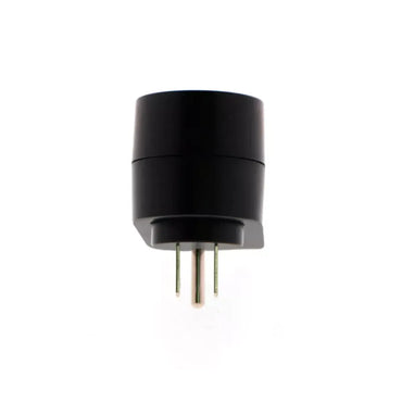 Protector de voltaje para electrodomésticos FORZA modelo LL05 en color negro compacto y enchufe de tres patas