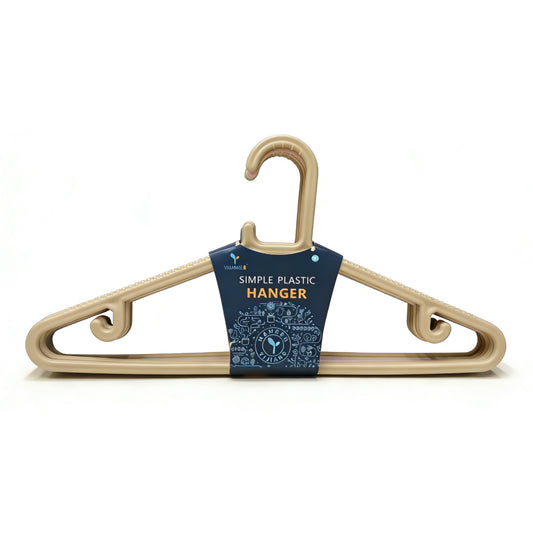 Ganchos plásticos color beige, vista frontal, ideal para organizar ropa