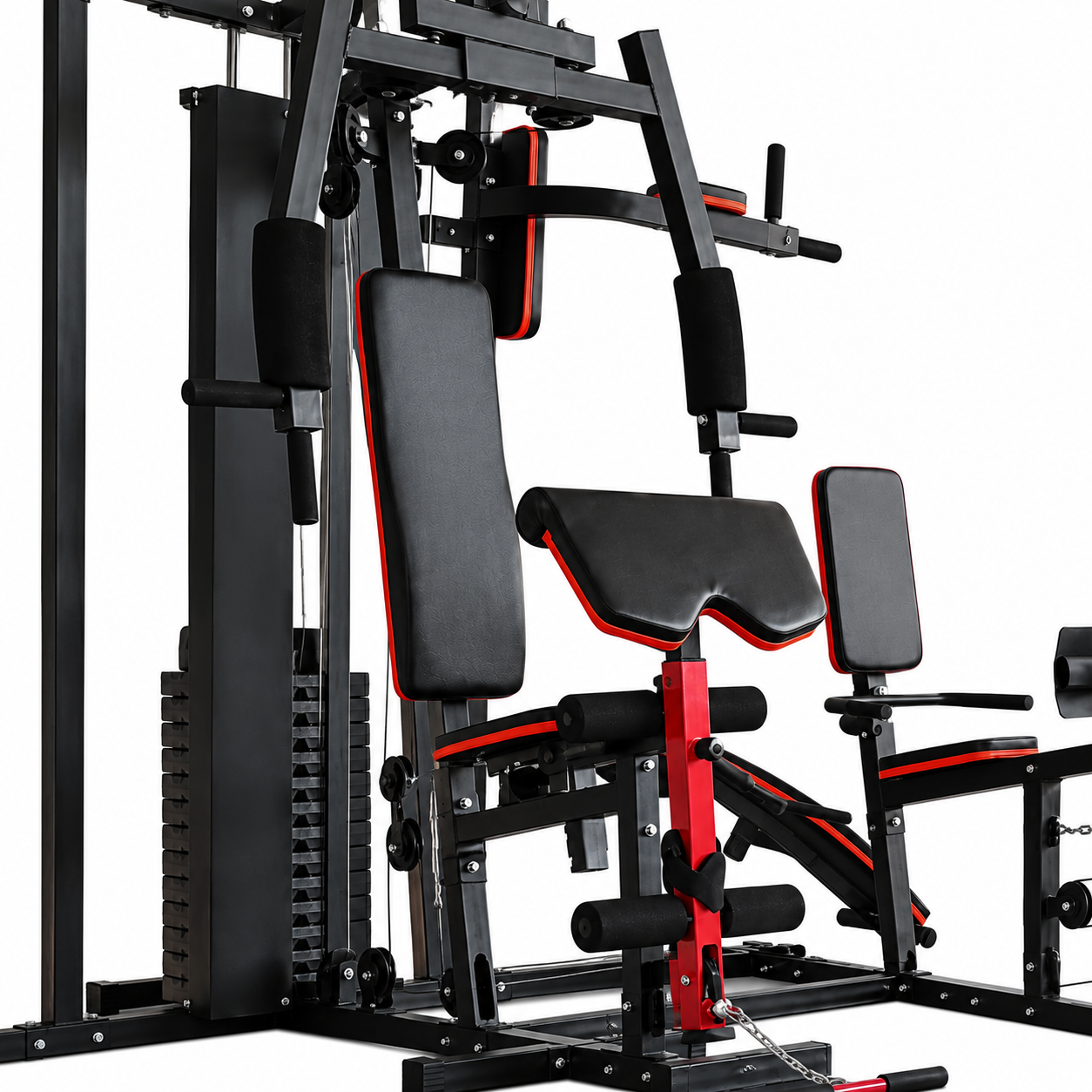 Máquina de ejercicios multifuncional negra y roja, vista frontal en gimnasio